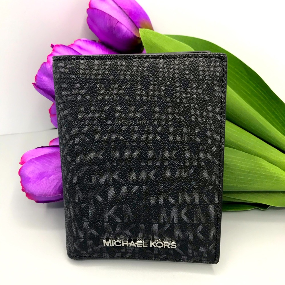 Michael kors passport case black w/ card slots